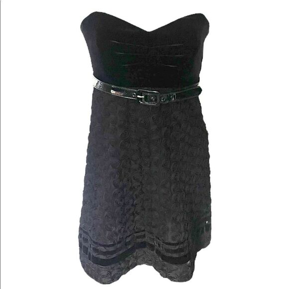 Betsey Johnson Vintage 90’s Velvet Rosette Strapless Sweetheart Mini Dress - Picture 2 of 14